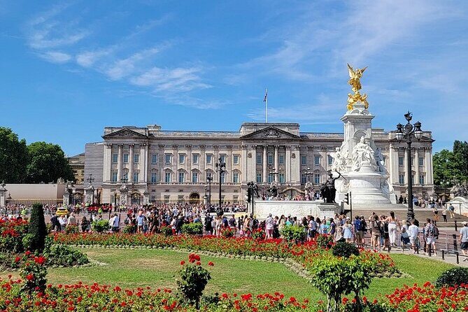 Buckingham Palace: Walking Tour with Entry & Audio Guide - A Deep Dive into the Tour Experience