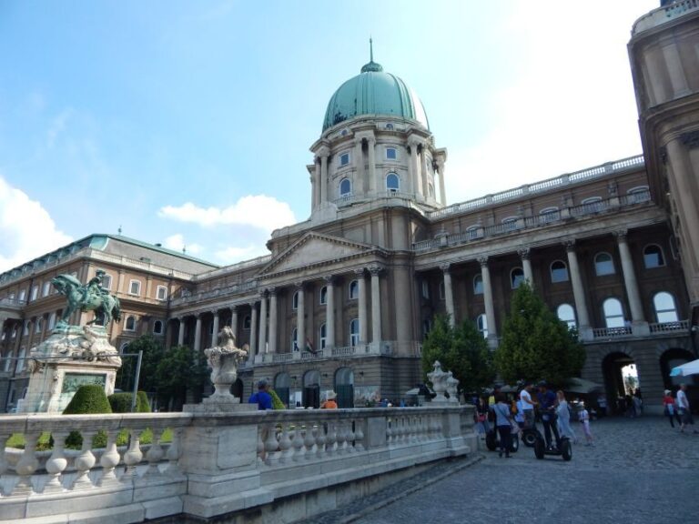 Buda Castle: Private Walking Tour - Who Should Consider This Tour?