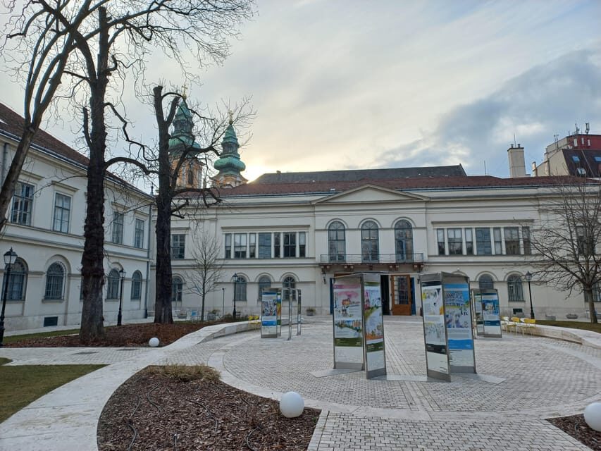 Budapest: 2.5-hour Hidden Sights Private Bike Tour - FAQs