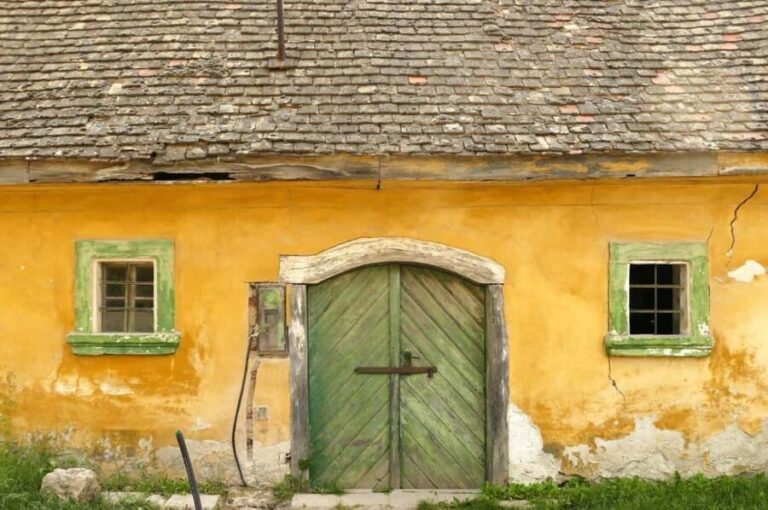 Budapest: Cycling day-trip to Etyek with wine tasting & meal - The Heart of the Tour: The Family-Owned Winery and Wine Tasting