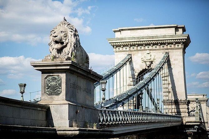 Budapest Danube evening cruise and private arrival airport transfer supersaver ! - What to Expect from the Private Transfer