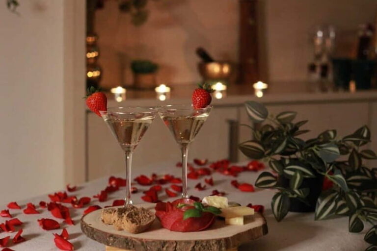 BUDAPEST, Day Spa : Couples Massage with Roses Bubble Bath - The Practical Side: Details, Pricing, and Worth