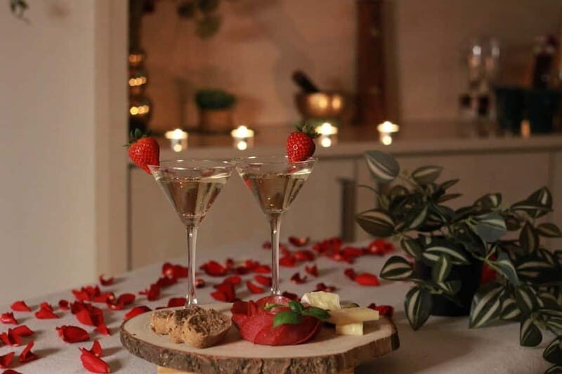 BUDAPEST, Day Spa : Couples Massage with Roses Bubble Bath - The Practical Side: Details, Pricing, and Worth