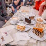 Budapest: Eat the Street, food tour with wine, 16+ tasting - Visiting the market hall