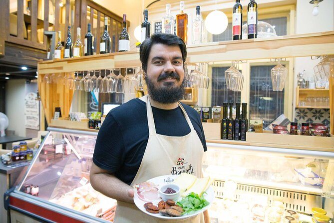 Budapest Food Crawl-Private Hungarian Food Tour with Wine Tasting & Coffee House - Detailed Breakdown of the Itinerary