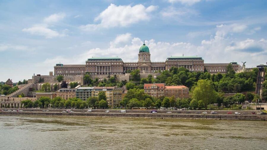 Budapest: Grand Private Driving Tour with Photo Stops - Why This Tour Might Be the Right Choice