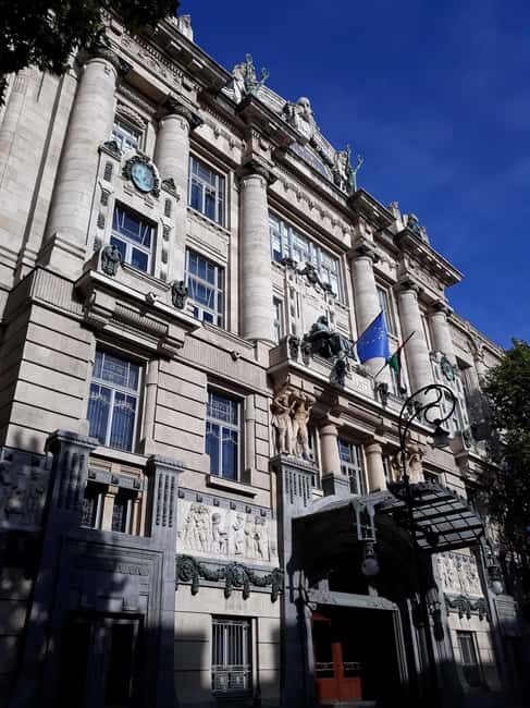 Budapest: Guided Musical Tour & Folk Music Performance - The Musical Heritage & Stories