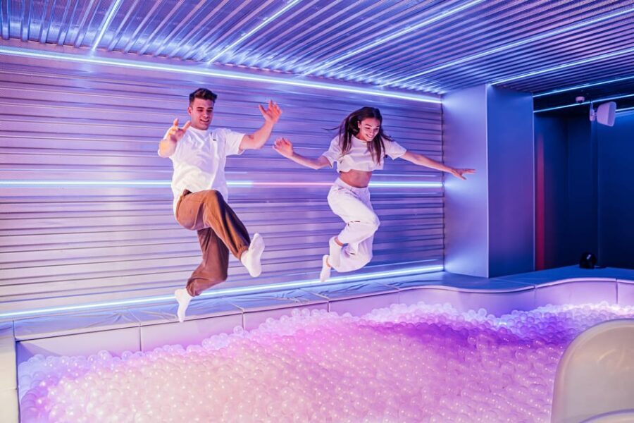 Budapest: Ikono Budapest Entry Ticket - What is IKONO Budapest?