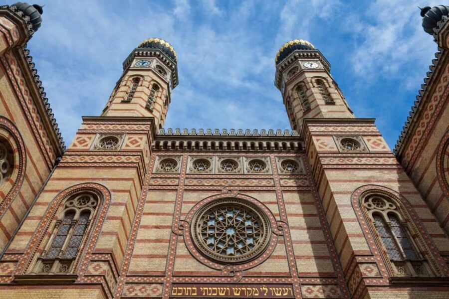 Budapest Jewish Ghetto History Private Guided Walking Tour - The Practical Side: Duration, Price, and Accessibility