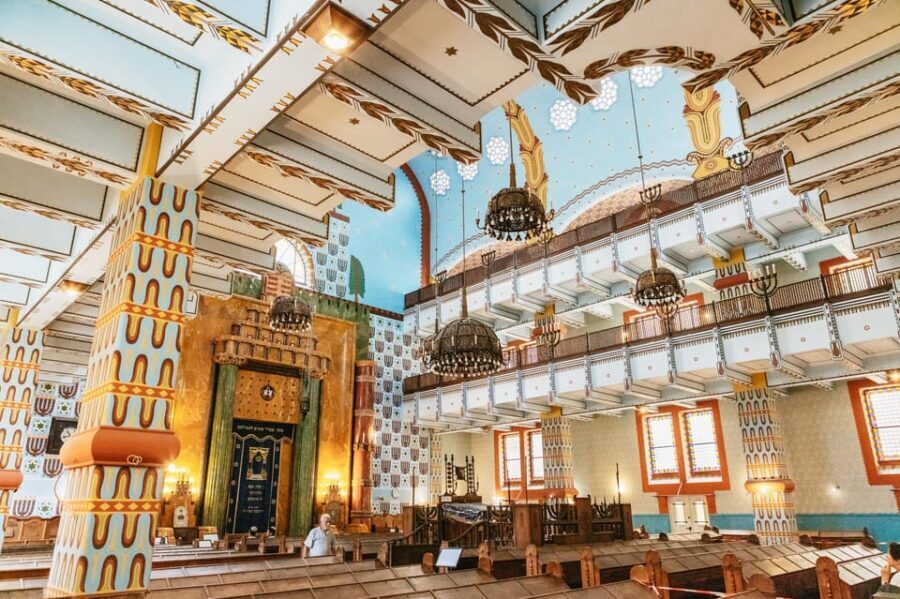 Budapest: Jewish History Guided Walking Tour with Historian - Honing in on the Details: Value and Experience