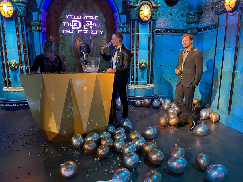 Budapest: Madame Tussauds Ticket + POP&ROLL Access - Location and Practical Tips