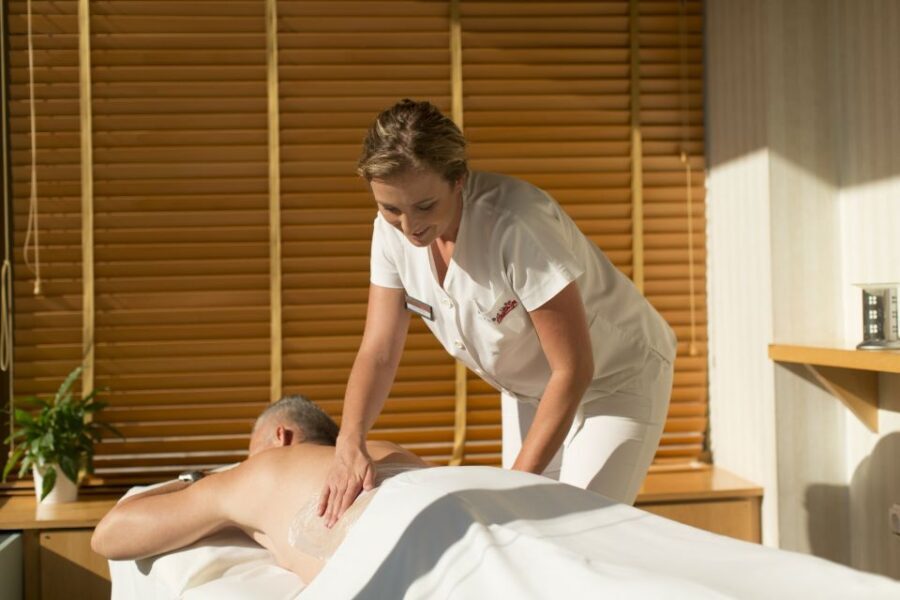 Budapest: Margaret Island Day Spa Entry Ticket - What Sets It Apart From Other Budapest Thermal Baths?