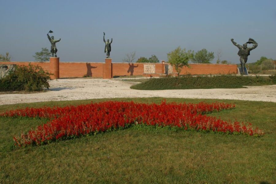 Budapest: Memento Park Ticket - The Significance of the Monuments