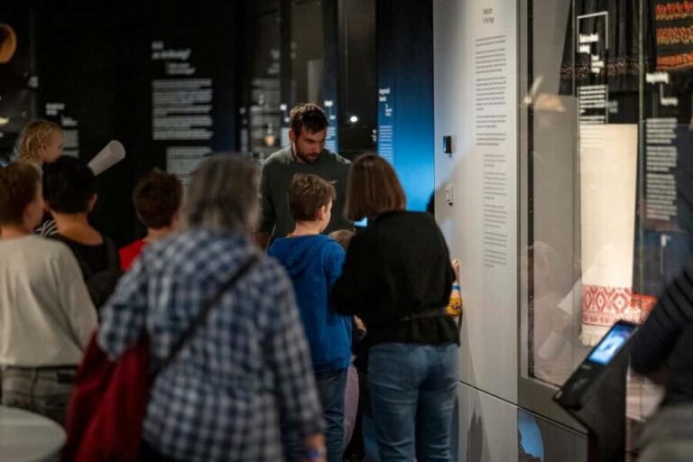 Budapest: Museum of Ethnography Official Entry ticket - Evaluating the Value