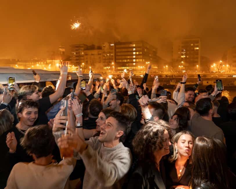 Budapest: New Year's Eve Lotus Boat Party & Cruise - Experience Overview and What to Expect