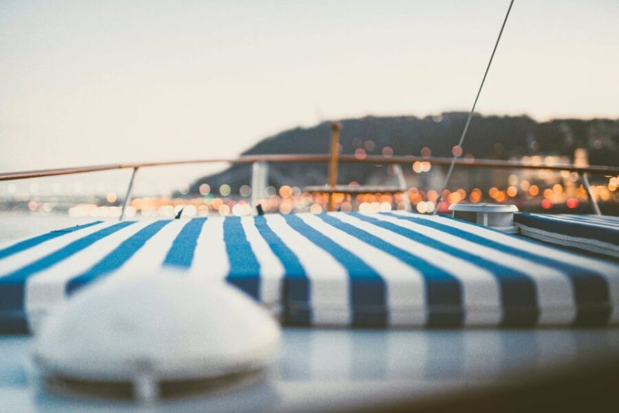 Budapest: Private Danube Yacht Cruise with Welcome Drink - What’s Included & What You Can Expect