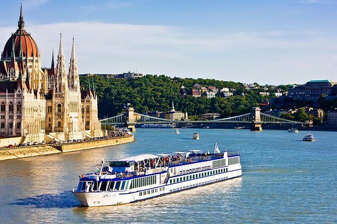 Budapest Private transfer Airport or Hotel to or from Cruise Port - The Experience in Practice