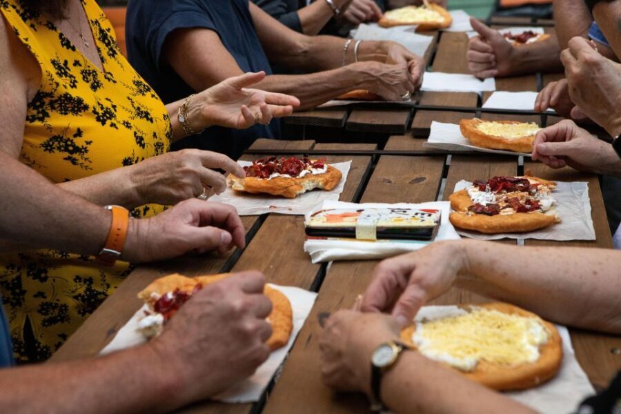 Budapest: Ruin Bars Walking Tour with Drinks and Snacks - The Itinerary Breakdown