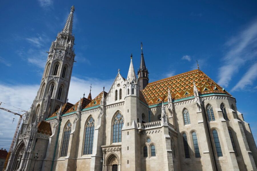 Budapest Sightseeing Tour With Private Transportation - The Itinerary in Detail