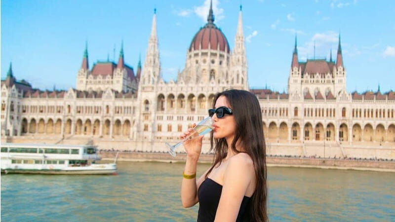 Budapest: Sip and Sail River Cruise with Unlimited Prosecco - FAQ
