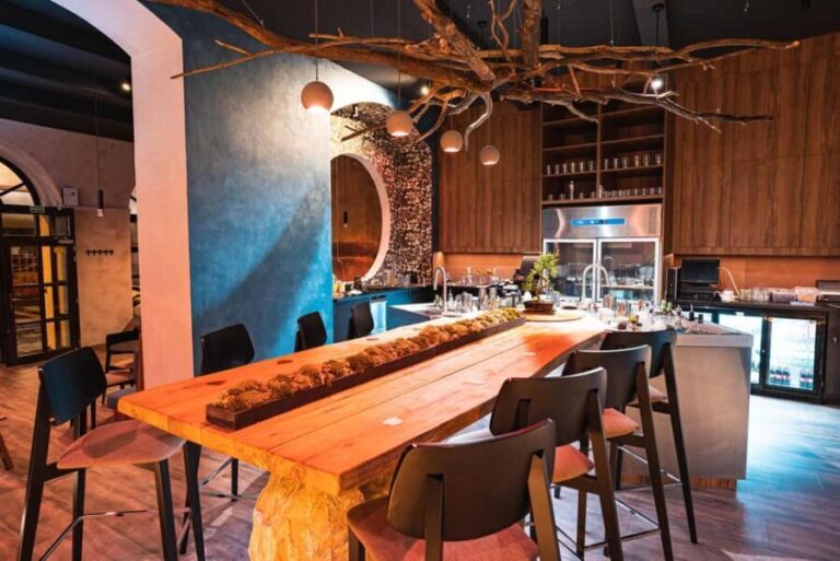 Budapest: Sustainable Cocktail Experience at Elysian Bar - Who Is This For?