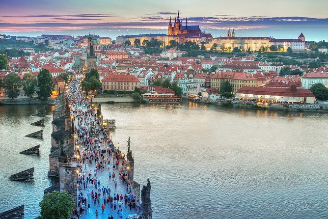 Budapest to Prague - Private Transfer with 2 hours of Sightseeing - Breakdown of the Itinerary and Stops