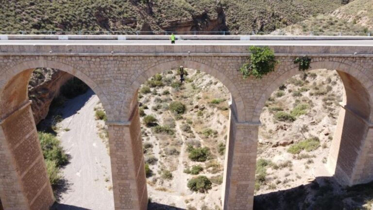 Bungee Jumping Almería - The Jump Experience: What to Expect