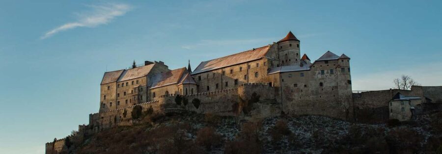 Burghausen Castle Walk Tour with a Professional Guide - Who Should Consider This Tour?