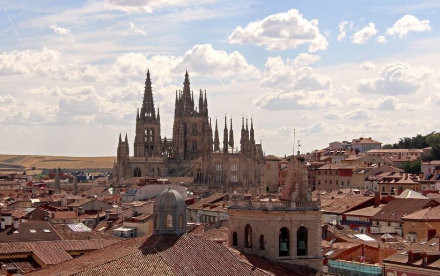 Burgos - Old Town Private Historic Walking Tour - What Makes This Tour Special?