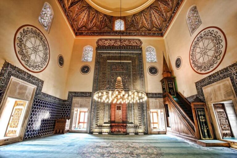 Bursa: Green Bursa Tour with Cable Car, Safari & Lunch - Scenic Cable Car Ride to Uludag