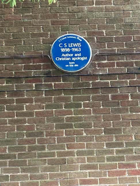 C.S. Lewis Walking Tour, Belfast - The Experience: Pros and Cons