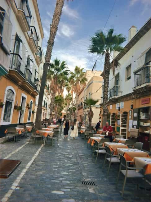 Cádiz: Walking Tour with Tapas and Drinks - FAQ