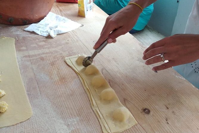 Cagliari Private Shore Excursion: Traditional Cooking Class with Lunch - What to Expect from This Cooking Experience