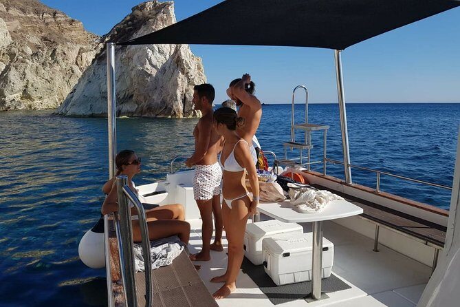 Caldera Private Cruise & Volcano Hike - FAQs