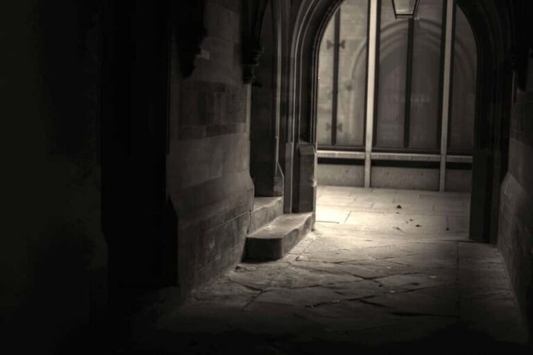 Cambridge: Alumni-Led University Ghost Tour - The Itinerary: What You’ll See and Hear