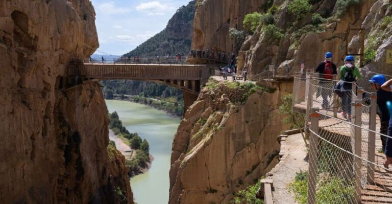 Caminito del Rey: Guided Tour with 1 Water and Shuttle Bus - What to Expect During the Walk