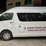 Cancun Airport private transfer to Cancun hotel zone - The Ride: Comfort and Convenience