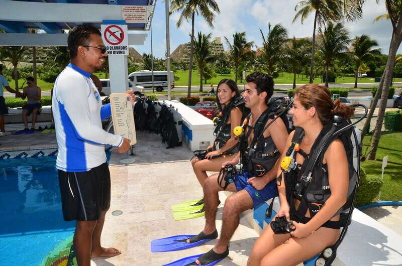 Cancun: Aquaworld Scuba Diving School - The Experience from a Traveler’s Perspective