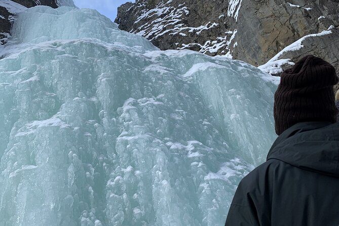 Canmore: Canyons & Cave Paintings - 2.5hr Hiking Tour - The Guide and Group Experience