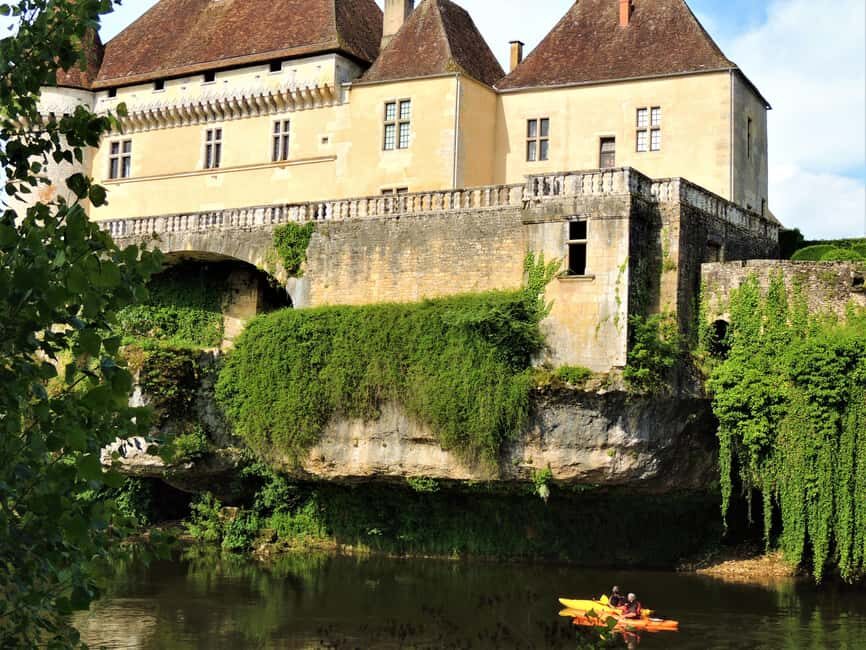 Canoeing and kayaking on the Vézère: guided descent with a river guide - Who Would Love This Tour?
