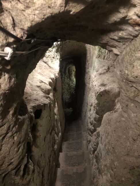 Cappadocia: DELUXE-Green tour hlara Valley hiking & selime - Exploring the Depths: Underground City