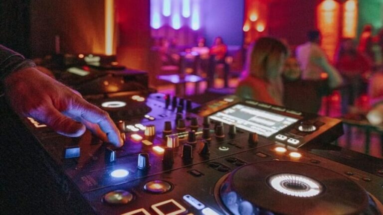 Cappadocia: Guided Bar Crawl with Hotel Pickup and Snack - The Review from Travelers