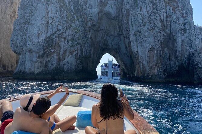 Capri Complete Package-Small Group Boat Tour and Transports - Who Should Consider This Tour?