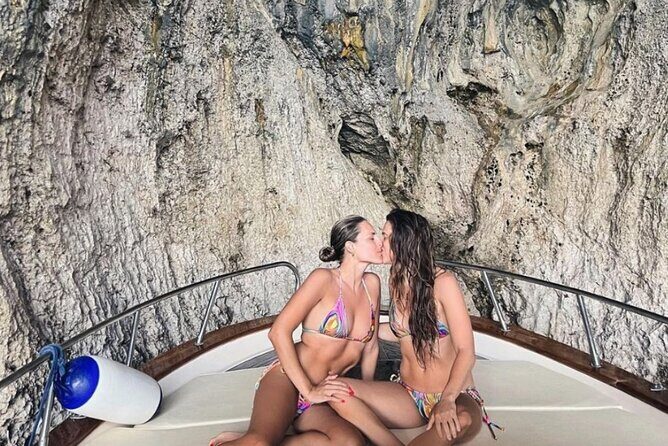 Capri & Positano Private Tour - Premium 28 ft boat - FAQs