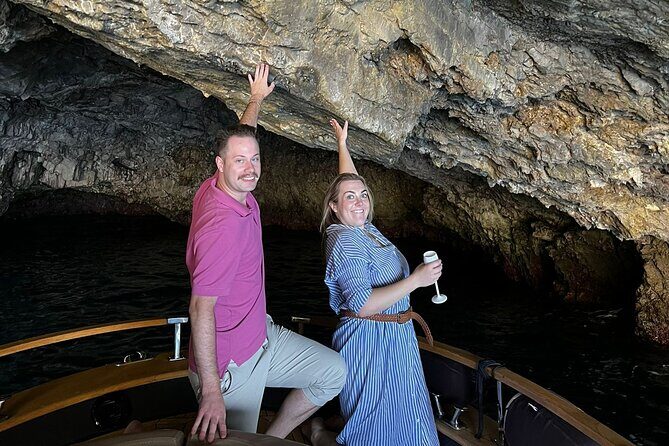 Capri Premium Boat Tour and City Visit Free Bar and Aperitif - What Makes This Tour Special?