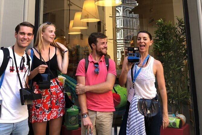 Capture Florence on Polaroids: Vintage Photo Tour - A Deep Dive into the Vintage Polaroid Tour