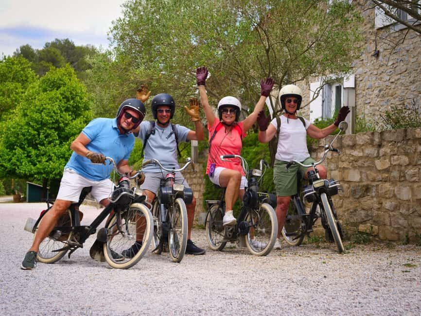 Carcassonne: Solex tour with guide and wine tasting - A Typical Day on the Tour