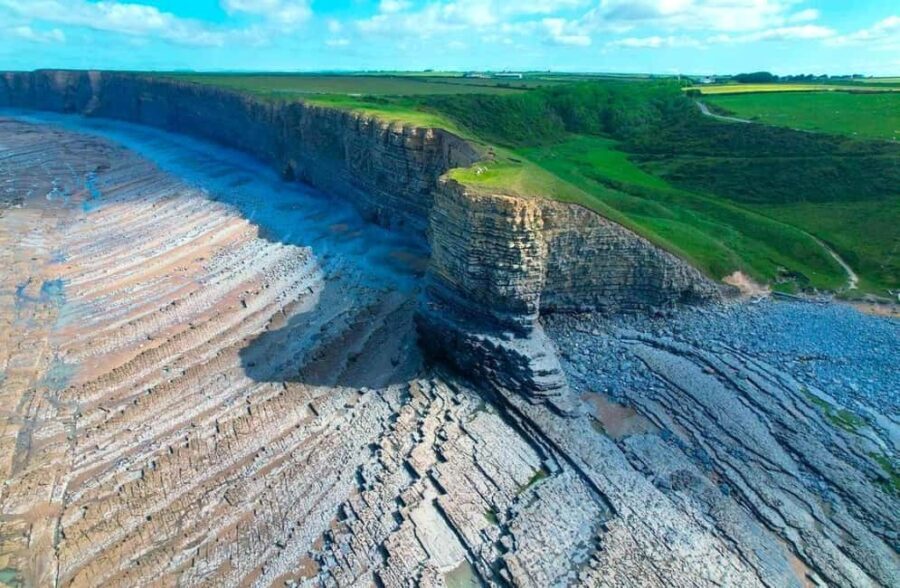 Cardiff: South Wales Cliffs, Bays & Castles Day Tour - Dunraven Bay: Limestone Cliffs and Rock Pools