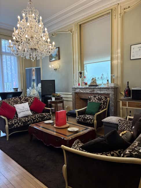 Caroline Dufour Champagne Sabrage in Reims - Cuvée Blanc de Blancs - The Setting and Atmosphere