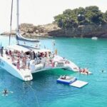 Catamaran departure in a young atmosphere - Who Is This Tour Best For?